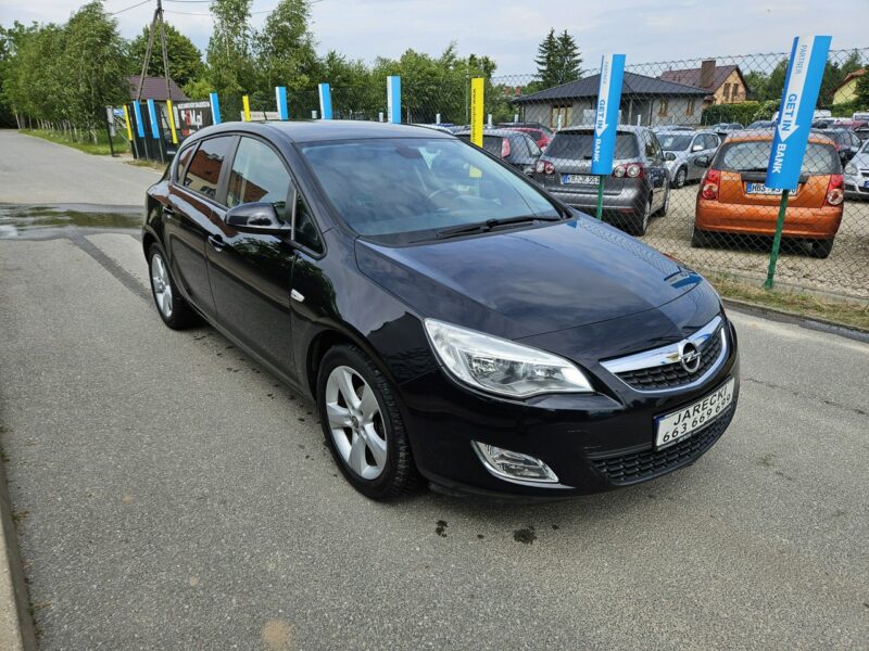 Opel Astra Opłacona Zdrowa Zadbana Serwisowana 1 WŁ Po Serwisie J (2009-2019)