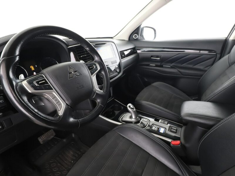 Mitsubishi Outlander PHEV 4X4 Automat Klimatyzacja Bluetooth III (2012-)