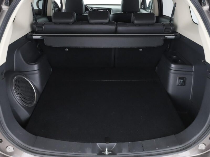 Mitsubishi Outlander PHEV 4X4 Automat Klimatyzacja Bluetooth III (2012-)