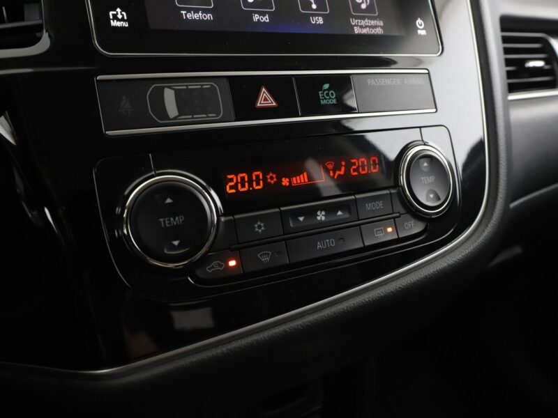 Mitsubishi Outlander PHEV 4X4 Automat Klimatyzacja Bluetooth III (2012-)