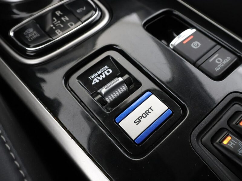 Mitsubishi Outlander PHEV 4X4 Automat Klimatyzacja Bluetooth III (2012-)