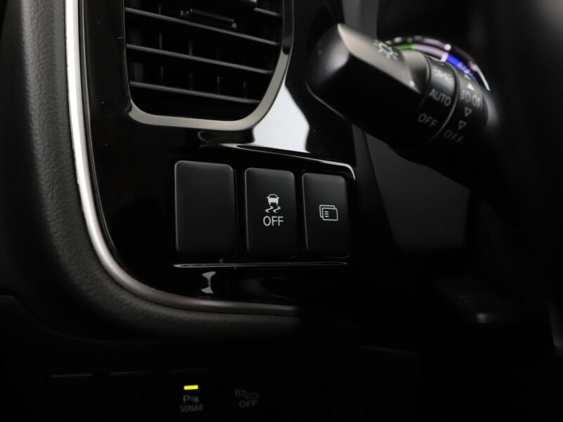 Mitsubishi Outlander PHEV 4X4 Automat Klimatyzacja Bluetooth III (2012-)