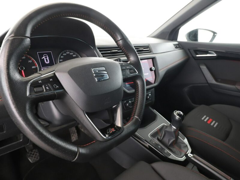 Seat Arona full LED navi klima auto czujniki parkowania
