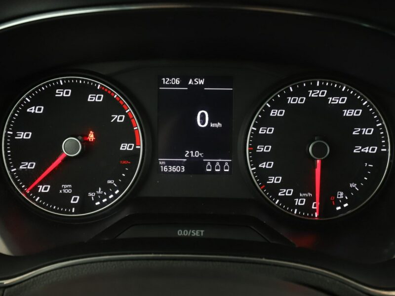 Seat Arona full LED navi klima auto czujniki parkowania