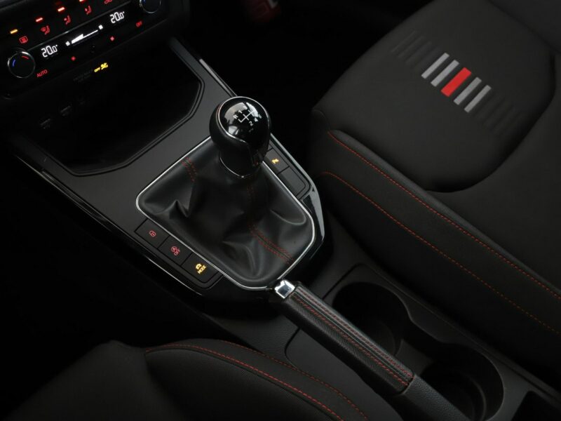 Seat Arona full LED navi klima auto czujniki parkowania