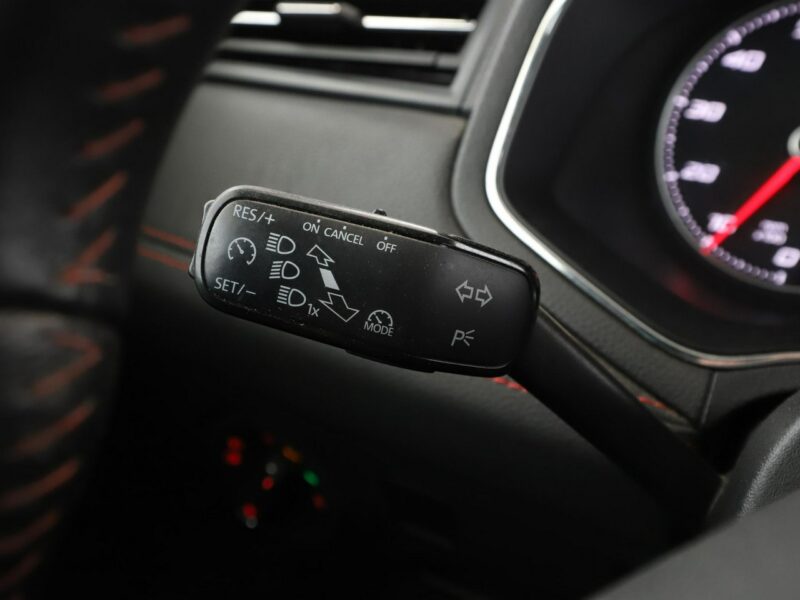 Seat Arona full LED navi klima auto czujniki parkowania
