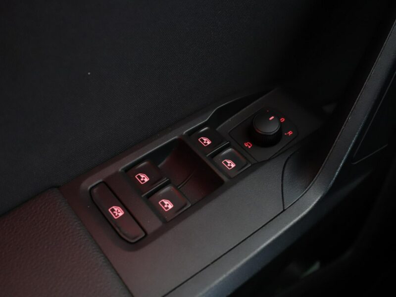 Seat Arona full LED navi klima auto czujniki parkowania