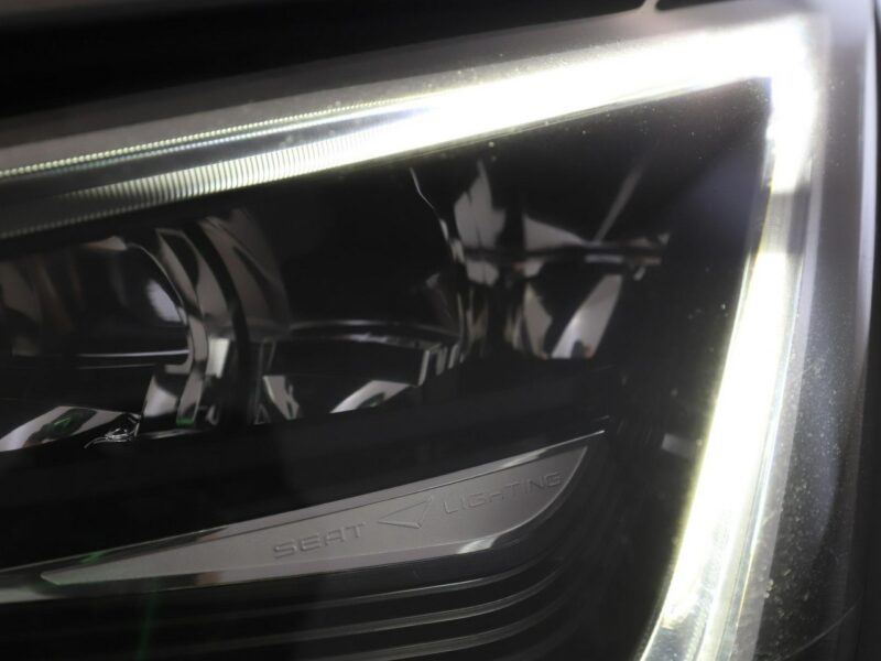 Seat Arona full LED navi klima auto czujniki parkowania