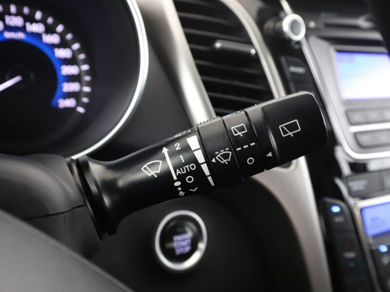 Hyundai i30 AUTOMAT lift PDC grzane fotele półskóra klima-auto tempomat II (2012 - 2016)