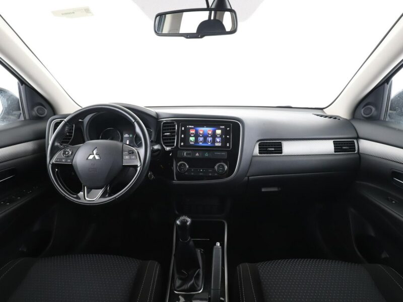 Mitsubishi Outlander klima auto grzane fotele kamera i czujniki parkowania III (2012-)