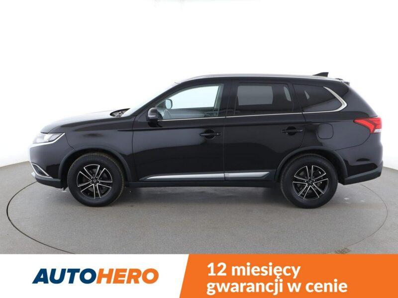 Mitsubishi Outlander klima auto grzane fotele kamera i czujniki parkowania III (2012-)
