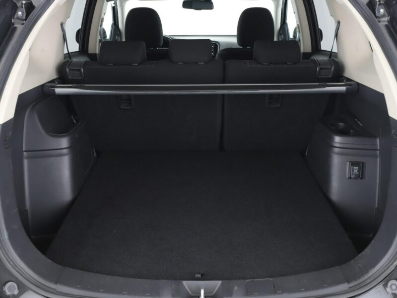 Mitsubishi Outlander klima auto grzane fotele kamera i czujniki parkowania III (2012-)
