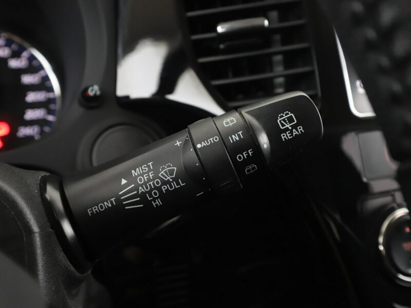 Mitsubishi Outlander klima auto grzane fotele kamera i czujniki parkowania III (2012-)