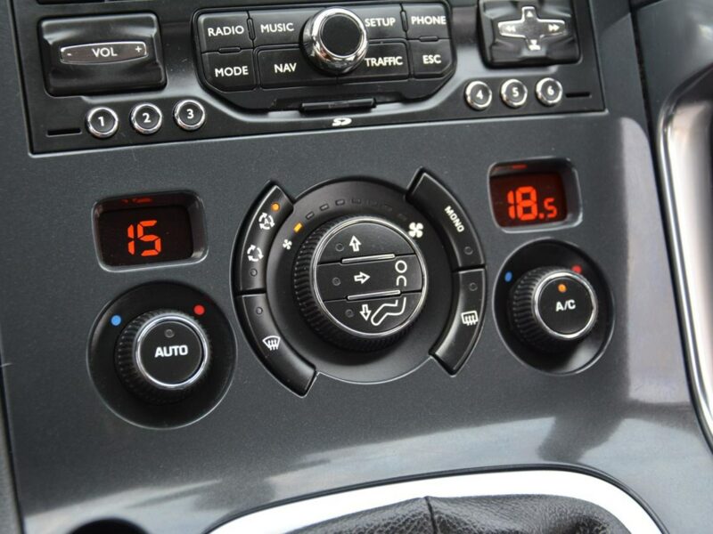 Peugeot 3008 2.0HDI(150KM)l Duża Navi Klimatronic Panorama Parktronic Hak I (2009-2016)