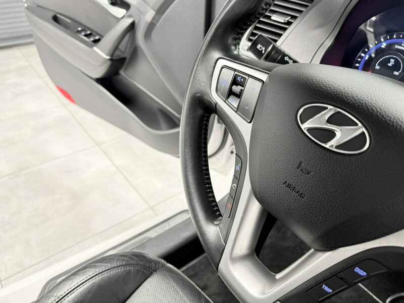 Hyundai i40 1.7CRDi136KM*PREMIUM+Nav*BiXenon*Skóry*Alu*KeyLessGo*LED Dzienne