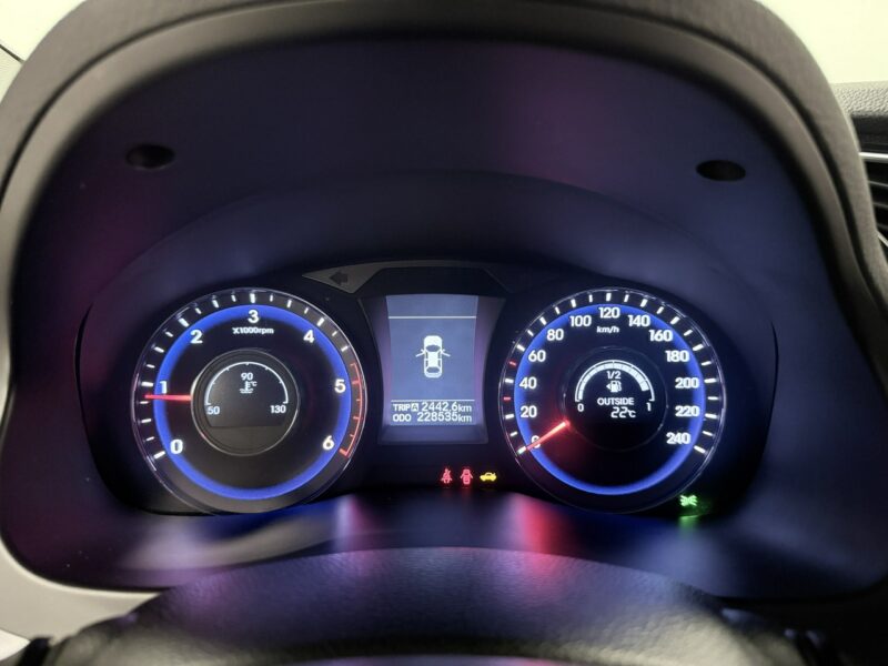 Hyundai i40 1.7CRDi136KM*PREMIUM+Nav*BiXenon*Skóry*Alu*KeyLessGo*LED Dzienne