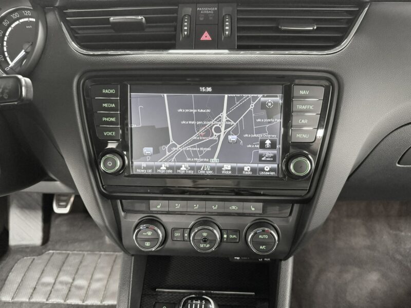 Škoda Octavia RS 2.0 TDI 184KM*VRSMode*KeyLess*LED*Bi-Xenon*Navi*KESKIN 19" *Niemiec III (2013-)