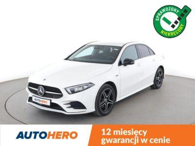 Mercedes A 250 FV23% PHEV AMG skóra/alcantara full LED navi kamery W177 (2018-)
