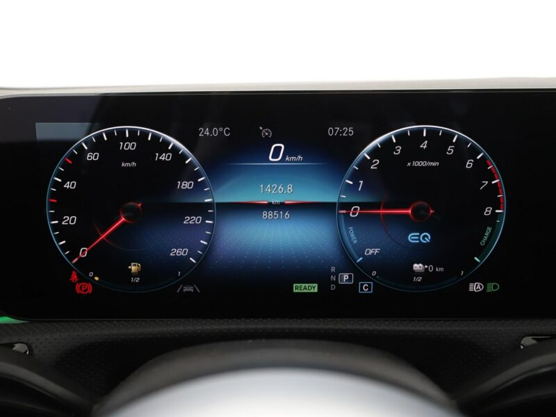 Mercedes A 250 FV23% PHEV AMG skóra/alcantara full LED navi kamery W177 (2018-)