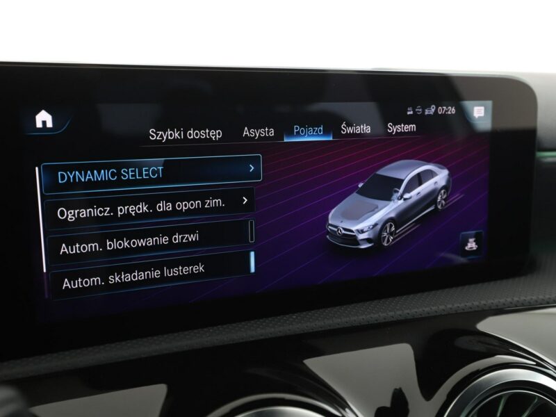 Mercedes A 250 FV23% PHEV AMG skóra/alcantara full LED navi kamery W177 (2018-)