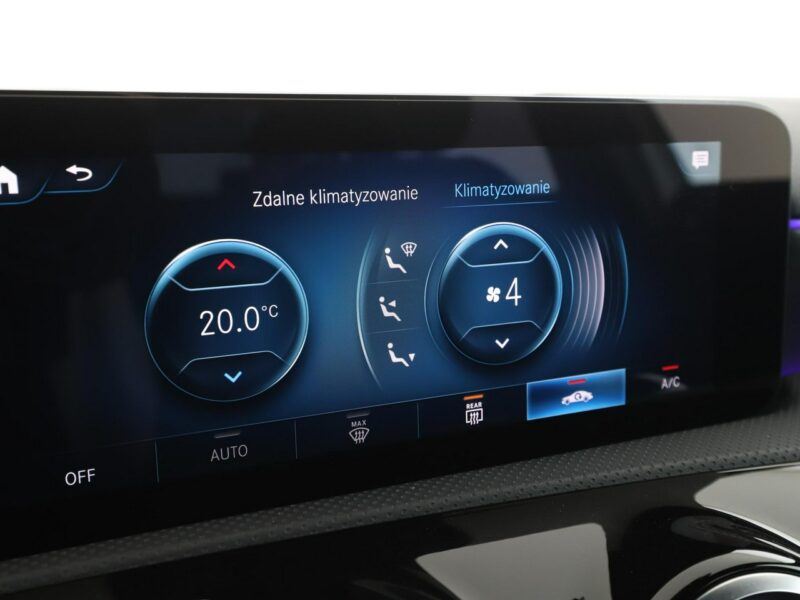 Mercedes A 250 FV23% PHEV AMG skóra/alcantara full LED navi kamery W177 (2018-)