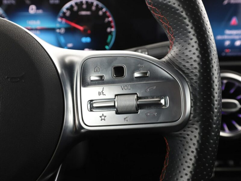 Mercedes A 250 FV23% PHEV AMG skóra/alcantara full LED navi kamery W177 (2018-)