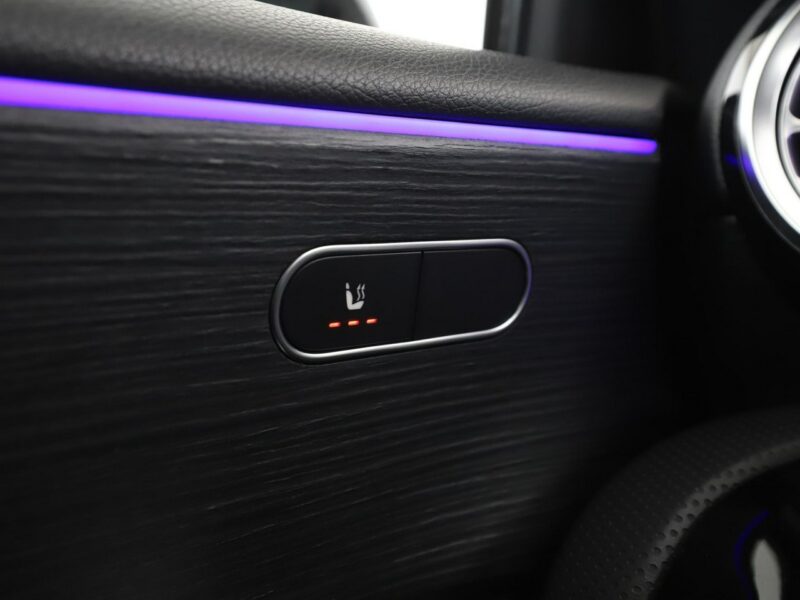 Mercedes A 250 FV23% PHEV AMG skóra/alcantara full LED navi kamery W177 (2018-)