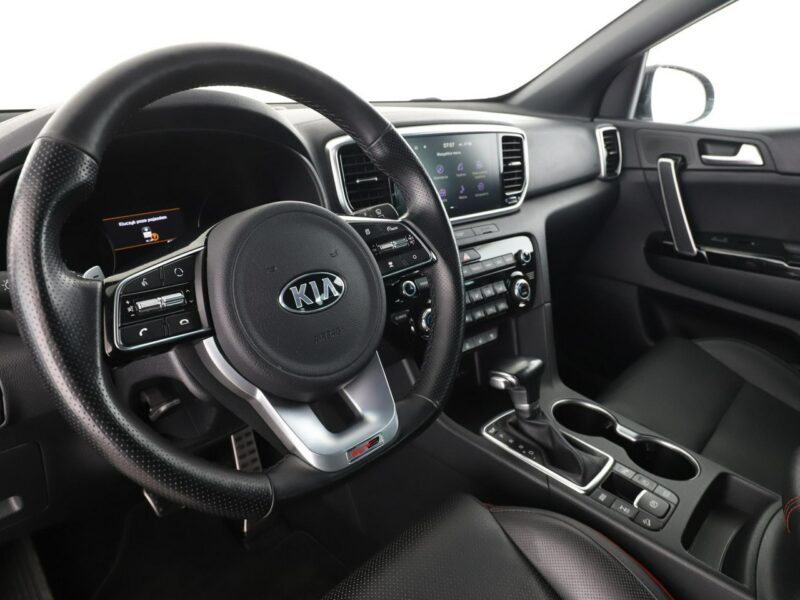 Kia Sportage lift 4x4 automat skóra full LED navi JBL grzane fotele i kanapa kamera IV (2016-2021)