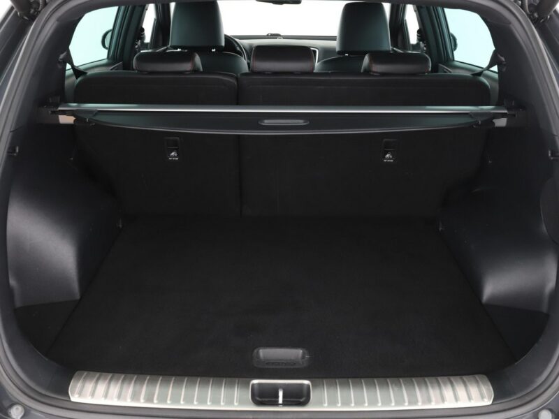 Kia Sportage lift 4x4 automat skóra full LED navi JBL grzane fotele i kanapa kamera IV (2016-2021)