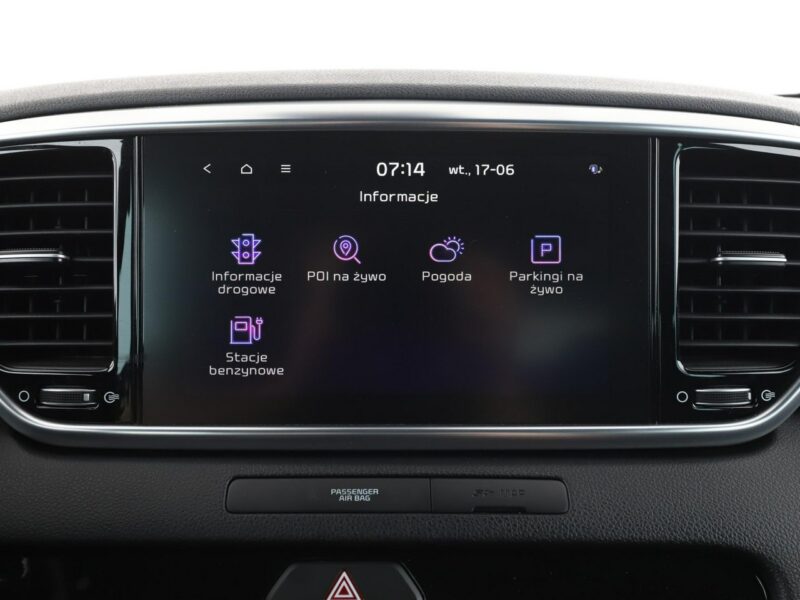 Kia Sportage lift 4x4 automat skóra full LED navi JBL grzane fotele i kanapa kamera IV (2016-2021)