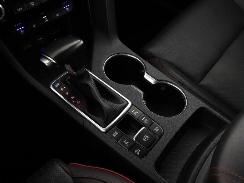 Kia Sportage lift 4x4 automat skóra full LED navi JBL grzane fotele i kanapa kamera IV (2016-2021)