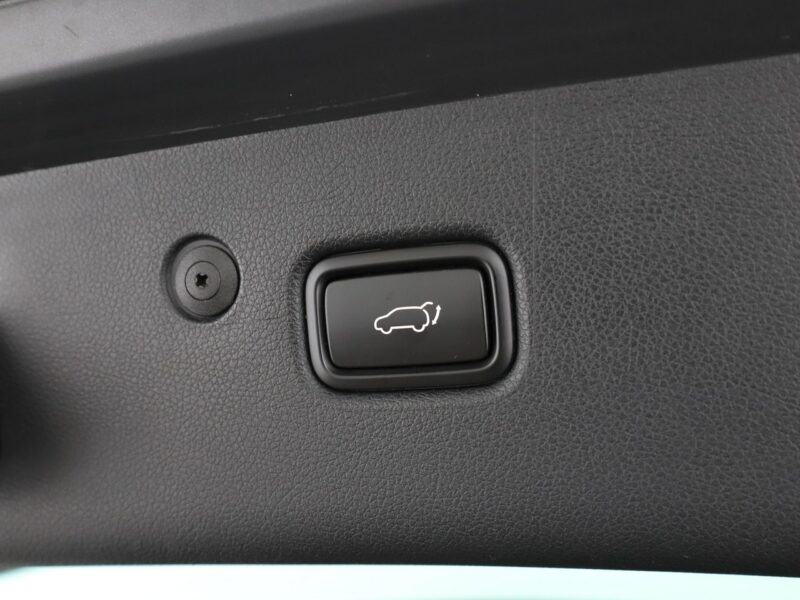 Kia Sportage lift 4x4 automat skóra full LED navi JBL grzane fotele i kanapa kamera IV (2016-2021)
