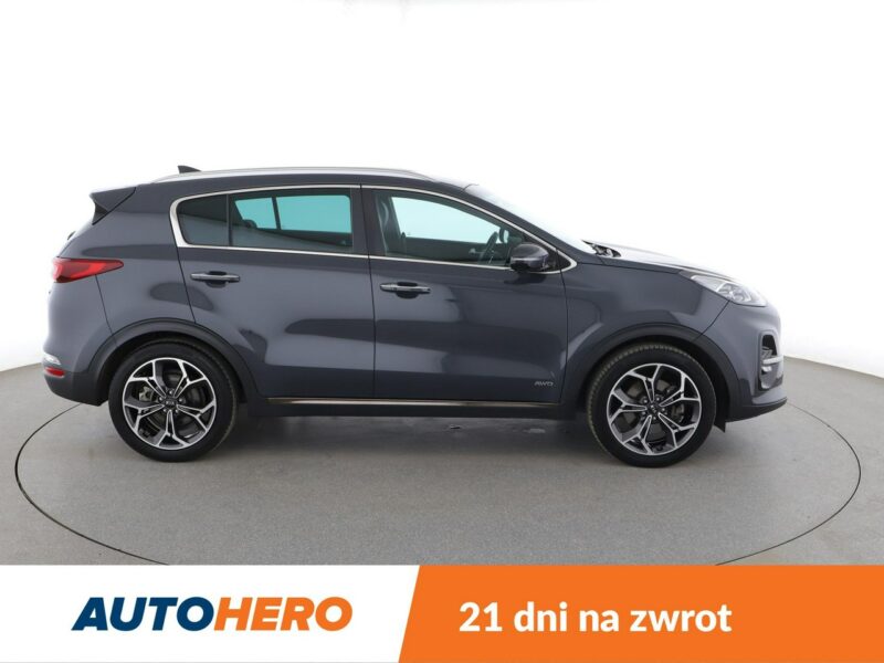 Kia Sportage lift 4x4 automat skóra full LED navi JBL grzane fotele i kanapa kamera IV (2016-2021)