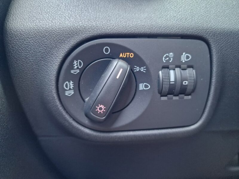 Audi A1 1.2 Benzyna 86 KM, Klimatyzacja, Alufelgi, Bluetooth, Isofix, Nawi 8X (2010-)