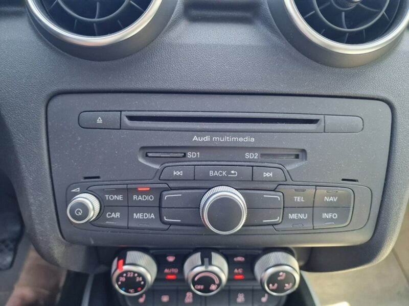 Audi A1 1.2 Benzyna 86 KM, Klimatyzacja, Alufelgi, Bluetooth, Isofix, Nawi 8X (2010-)