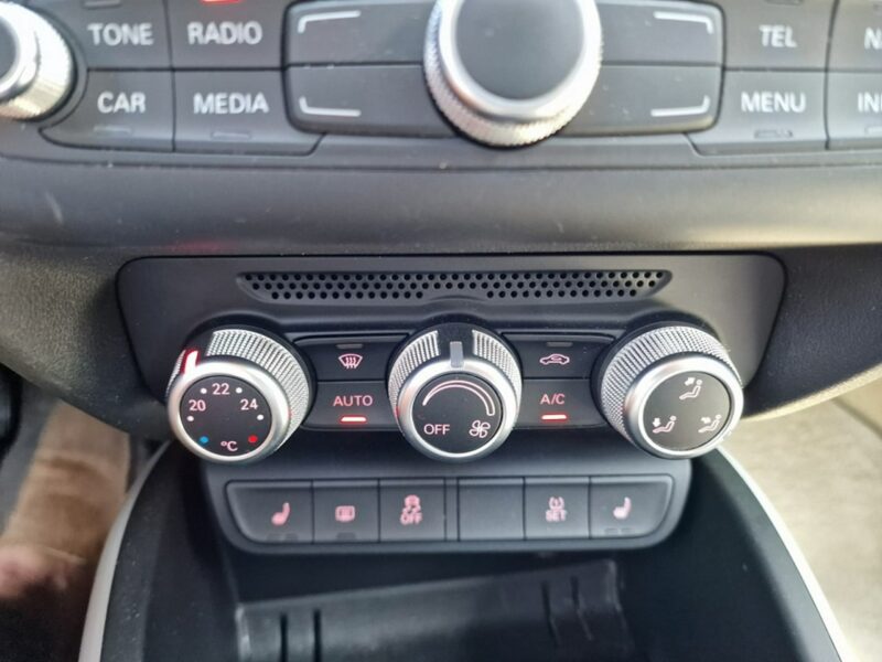 Audi A1 1.2 Benzyna 86 KM, Klimatyzacja, Alufelgi, Bluetooth, Isofix, Nawi 8X (2010-)