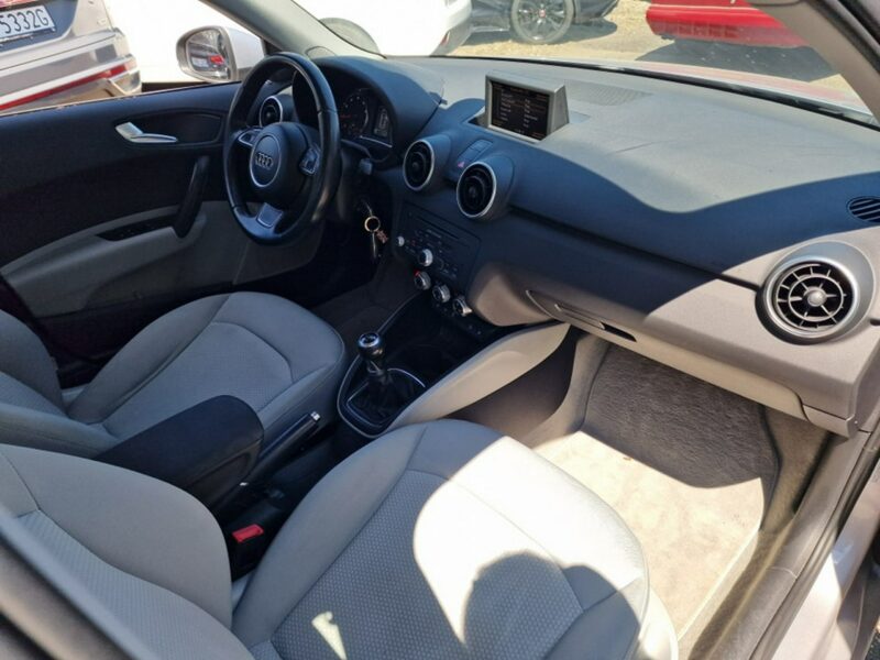 Audi A1 1.2 Benzyna 86 KM, Klimatyzacja, Alufelgi, Bluetooth, Isofix, Nawi 8X (2010-)