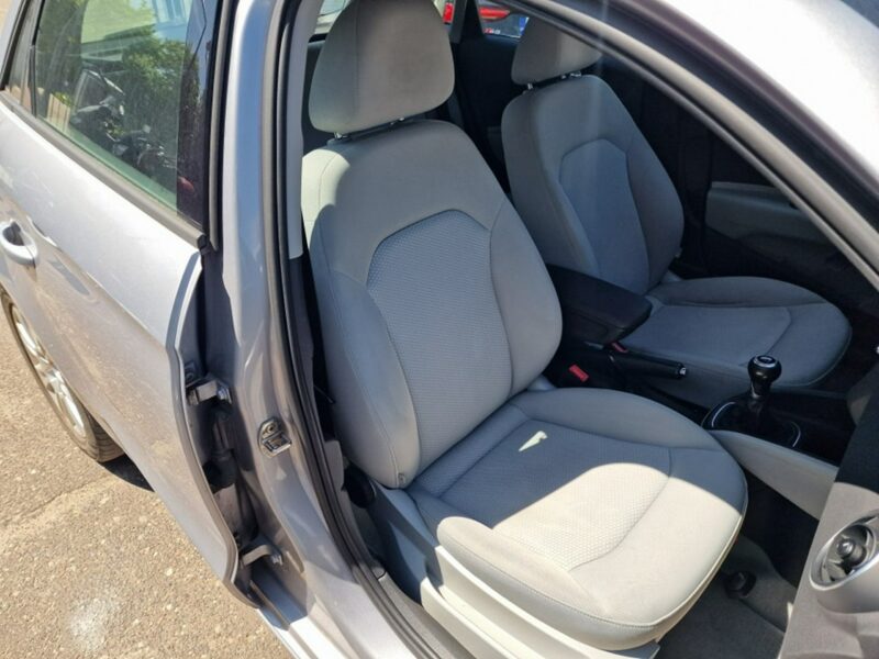 Audi A1 1.2 Benzyna 86 KM, Klimatyzacja, Alufelgi, Bluetooth, Isofix, Nawi 8X (2010-)