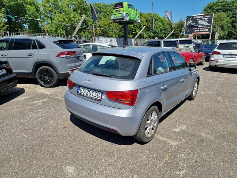 Audi A1 1.2 Benzyna 86 KM, Klimatyzacja, Alufelgi, Bluetooth, Isofix, Nawi 8X (2010-)