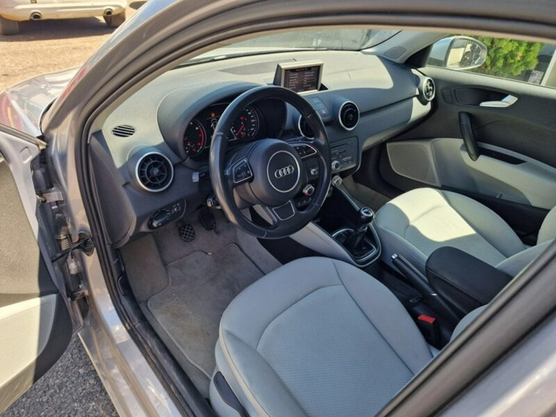 Audi A1 1.2 Benzyna 86 KM, Klimatyzacja, Alufelgi, Bluetooth, Isofix, Nawi 8X (2010-)
