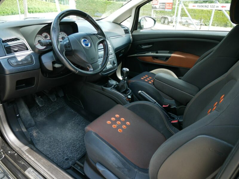 Fiat Grande Punto 1.4 16V 95KM Sport -3 Drzwi -2xKlimatr -Zobacz