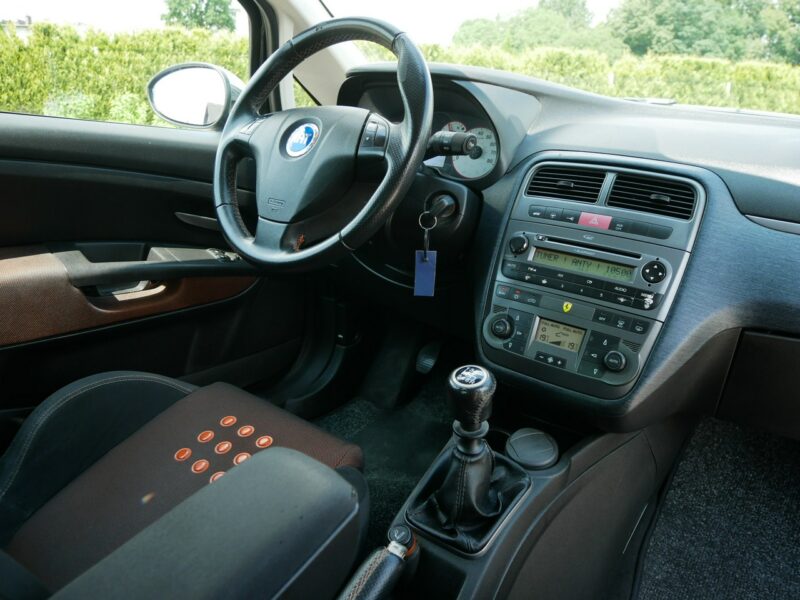 Fiat Grande Punto 1.4 16V 95KM Sport -3 Drzwi -2xKlimatr -Zobacz