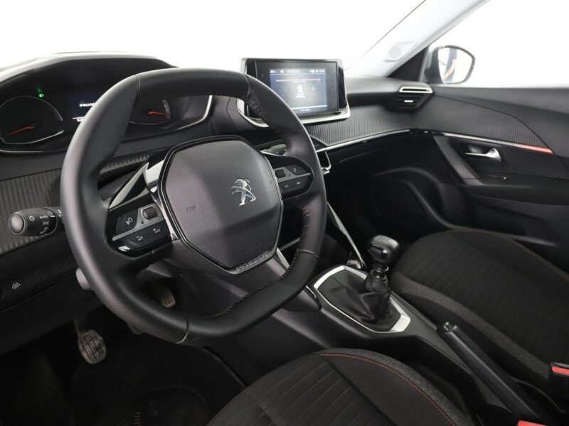 Peugeot 2008 navi kamera tempomat Bluetooth LED II (2019-)