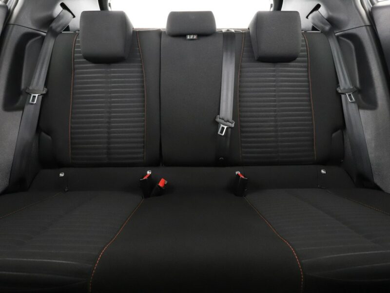 Peugeot 2008 navi kamera tempomat Bluetooth LED II (2019-)