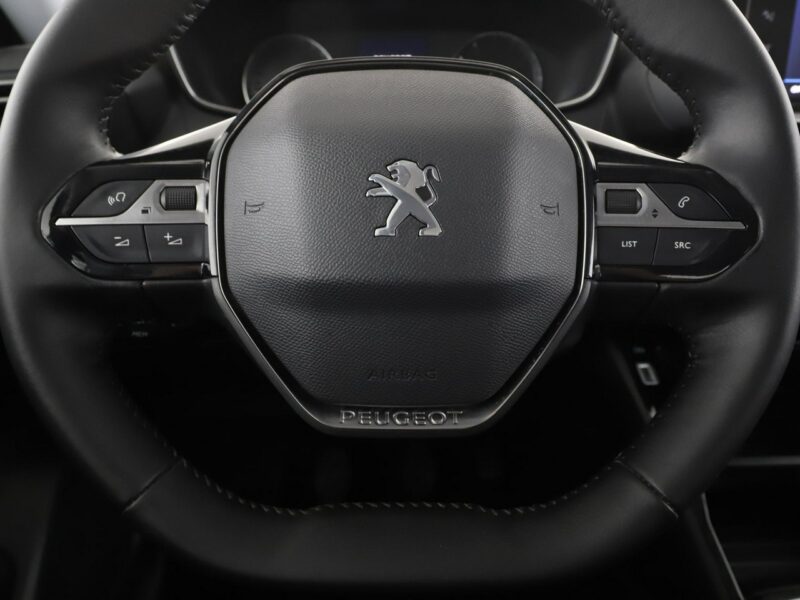 Peugeot 2008 navi kamera tempomat Bluetooth LED II (2019-)