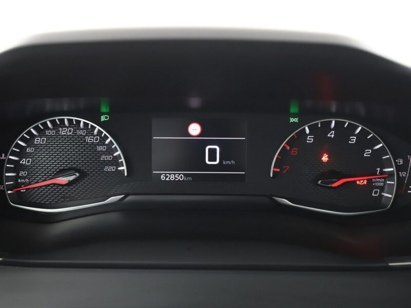 Peugeot 2008 navi kamera tempomat Bluetooth LED II (2019-)