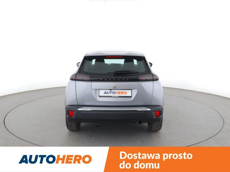 Peugeot 2008 navi kamera tempomat Bluetooth LED II (2019-)