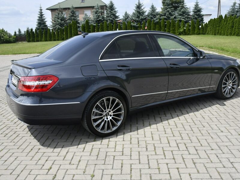 Mercedes E 200 2,2cdi Serwis.Klimatr 2 str.DVD.Skóry.Kam.Cof.Asystent Parkowania.Ledy W212 (2009-)
