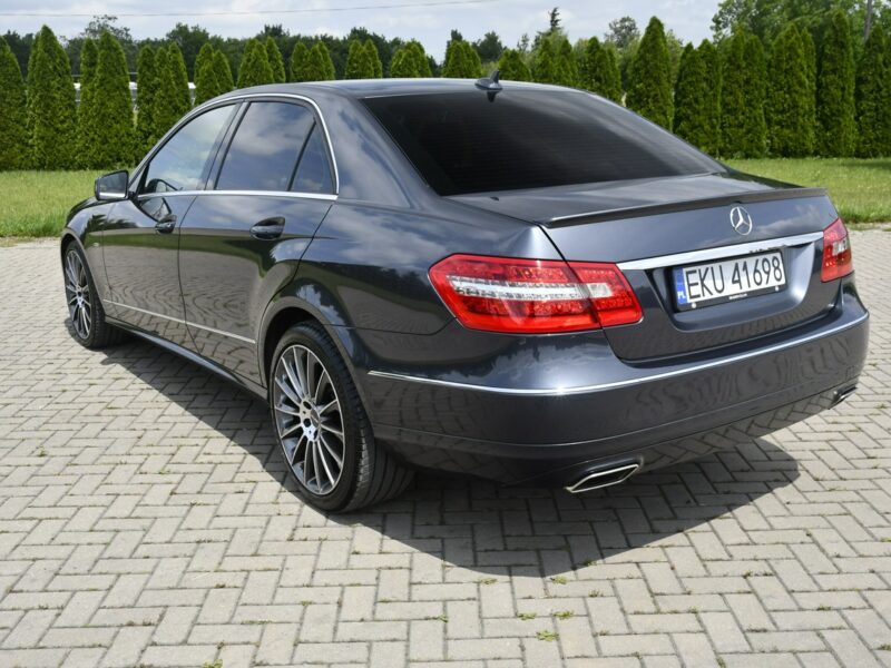 Mercedes E 200 2,2cdi Serwis.Klimatr 2 str.DVD.Skóry.Kam.Cof.Asystent Parkowania.Ledy W212 (2009-)
