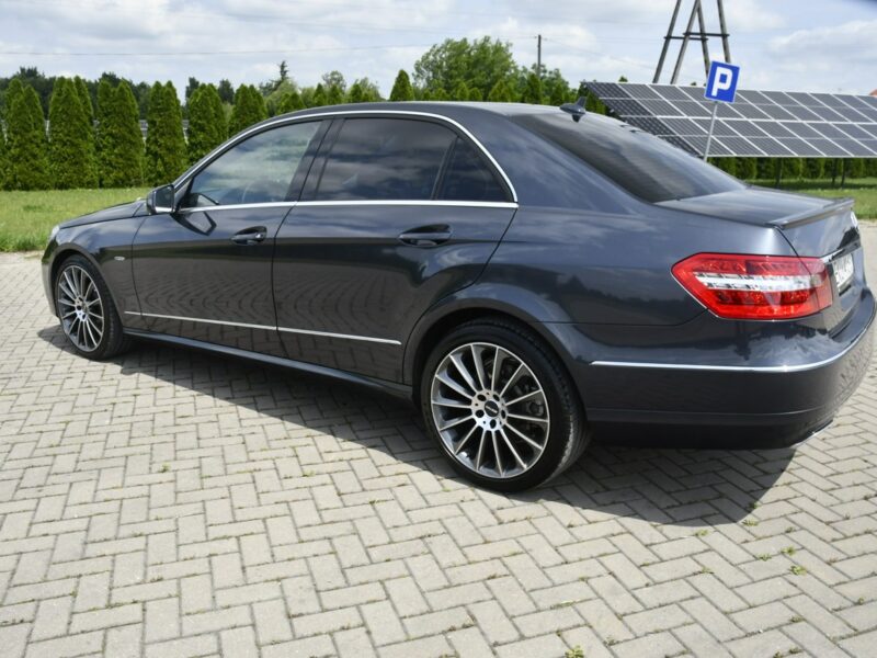 Mercedes E 200 2,2cdi Serwis.Klimatr 2 str.DVD.Skóry.Kam.Cof.Asystent Parkowania.Ledy W212 (2009-)